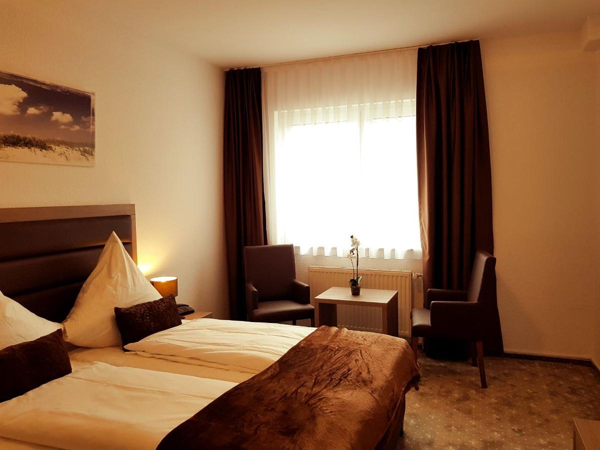 Hotel Dormir Moers Eksteriør billede